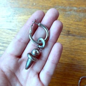 Beautiful futuristic silver tone earrings